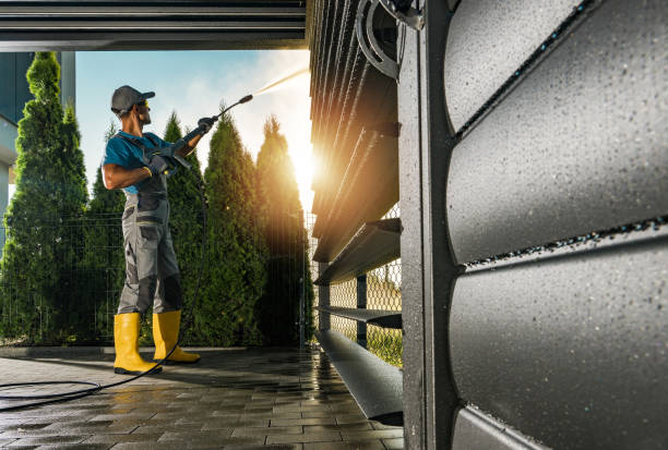 Why Choose Our Certified Pressure Washing Experts for Your Project Needs in Farmington, MO?
